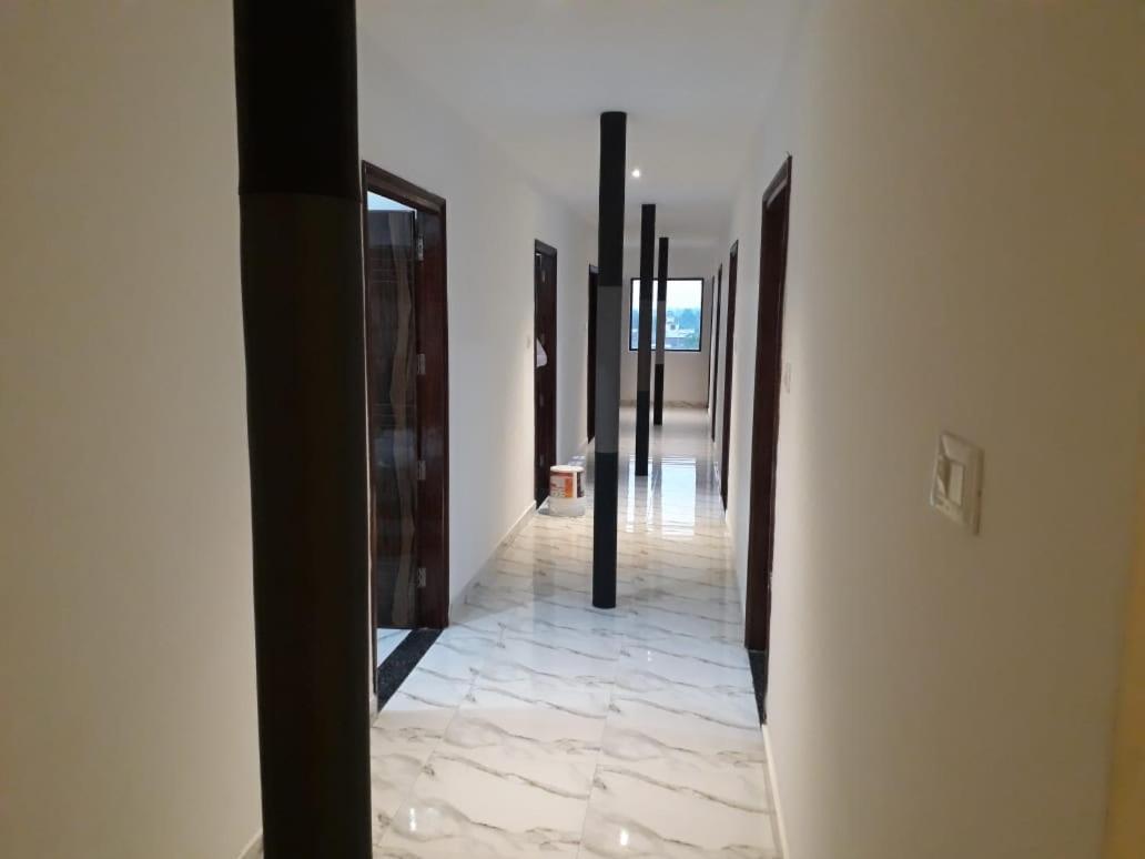 Hotel Neelam Moga ลูดิฮานา ภายนอก รูปภาพ