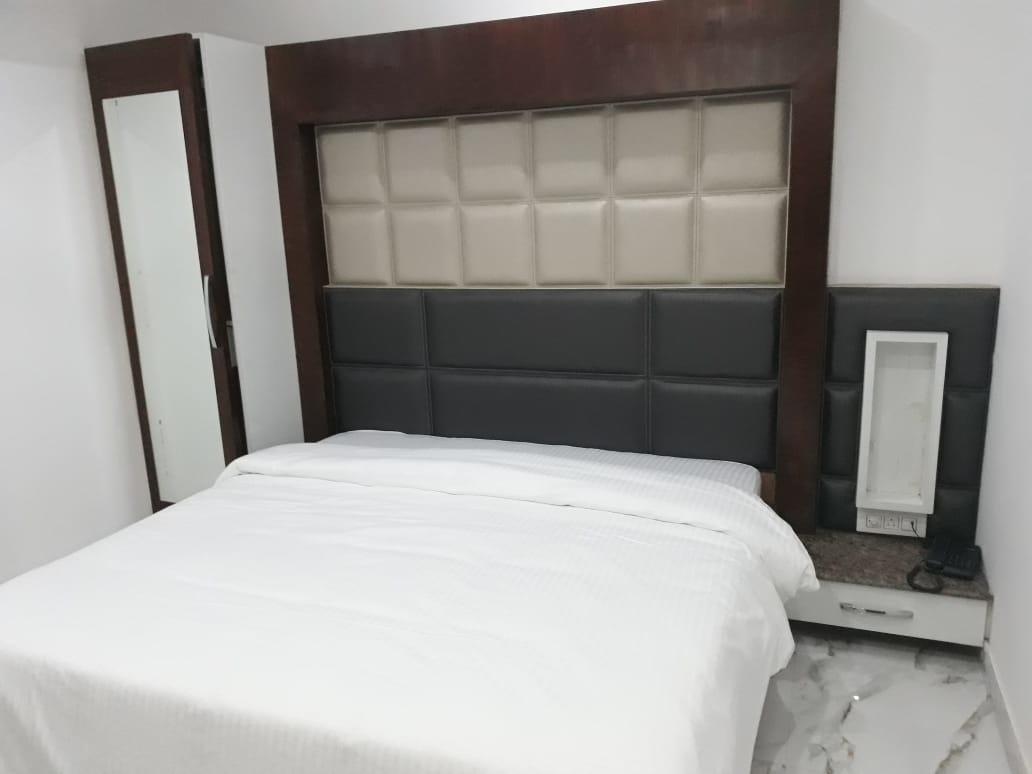 Hotel Neelam Moga ลูดิฮานา ภายนอก รูปภาพ